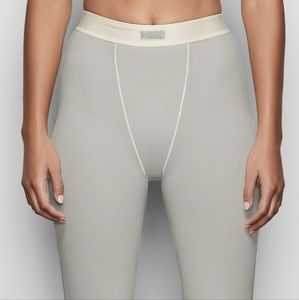 NWT Skims Cotton Collection Ribbed Legging